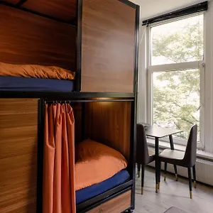 Hostal Recharge